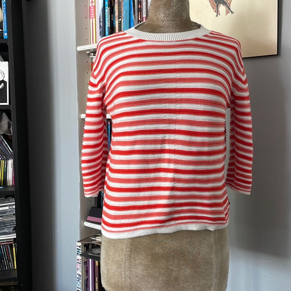 X small Tommy Hilfilger, 100% cotton long sleeve